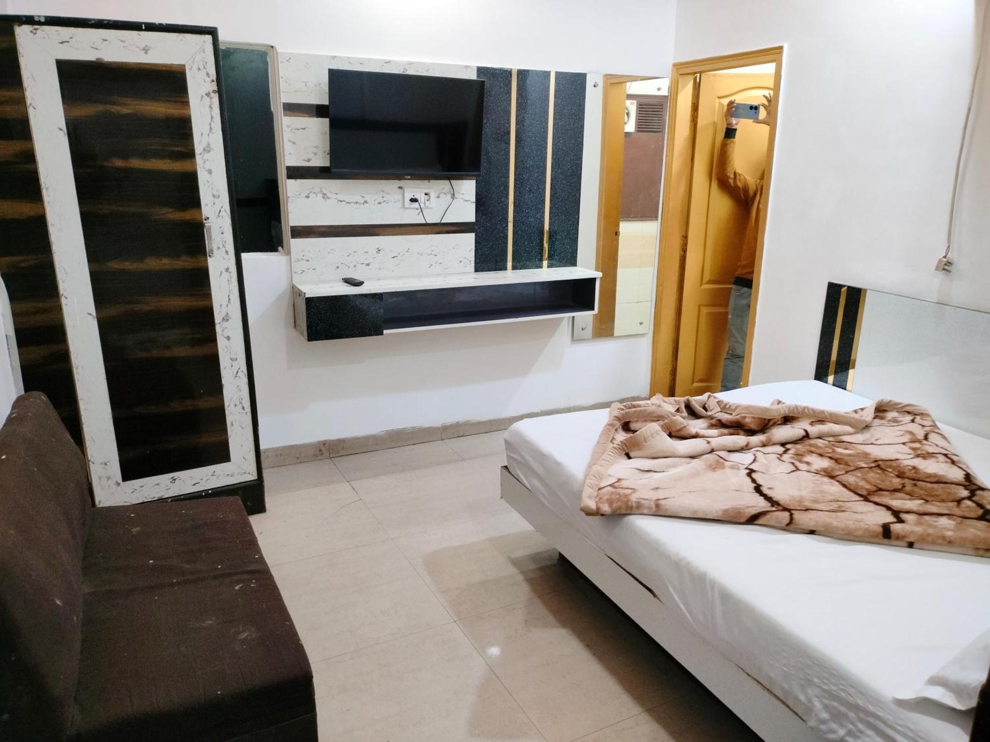 ניו דלהי Hotel Geetanjali Inn מראה חיצוני תמונה